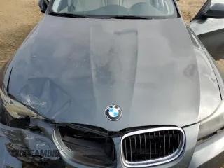 2011 BMW 3 Series 328i z VIN WBAPH5C52BA445975, wystawiony jako Copart lot #54179105 z przebiegiem 117 147 mil mil oraz Szkoda całkowita • Salvage title. Historia ofert i sprzedaży dostępna na DreamBid. Obrazek 11.