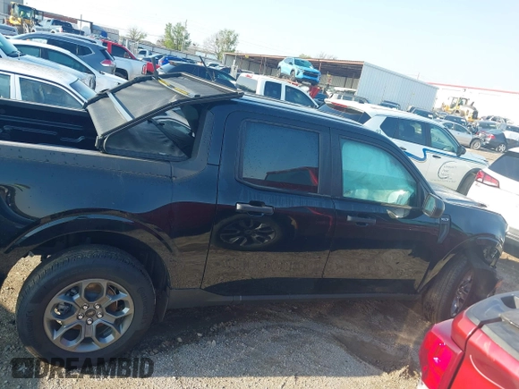 2025 Ford Maverick XLT with VIN 3FTTW8H34SRA29612, listed as a IAAI auction lot 41940598 with 868 mi miles and . Bid and sale history available at DreamBid. Image 13.