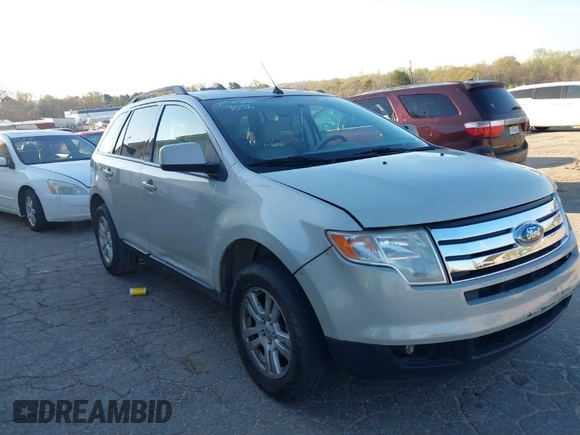 2007 Ford Edge SEL PLUS with VIN 2FMDK39C87BA68397, listed as a IAAI auction lot 41897056 with 135,403 mi miles. Bid and sale history available at carsss.com. Image 1.