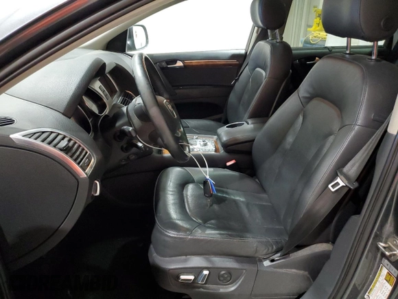 2014 Audi Q7 3.0T Premium with VIN WA1CGAFE0ED013195, listed as a Copart auction lot 61104194 with 117,065 mi miles and Salvage Title. Bid and sale history available at carsss.com. Image 7.