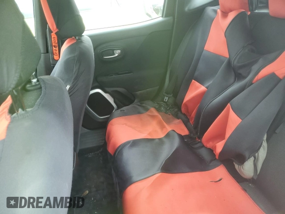 2018 Jeep Renegade Sport with VIN ZACCJBABXJPH41855, listed as a Copart auction lot 60539345 with 40,771 mi miles and Salvage title. Bid and sale history available at DreamBid. Image 10.