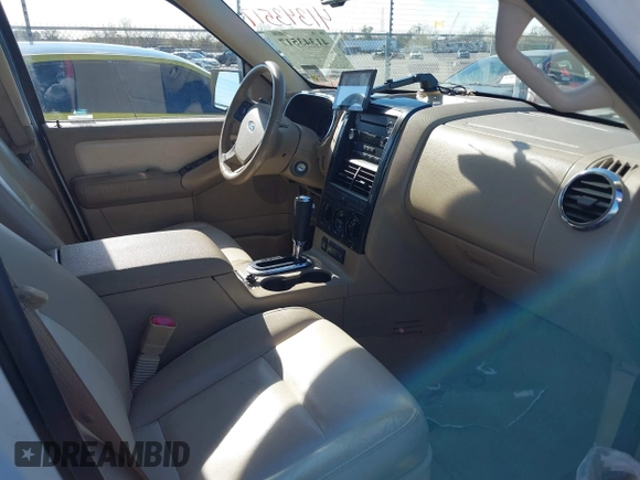 2010 Ford Explorer XLT with VIN 1FMEU6DE2AUA93242, listed as a IAAI auction lot 41343517 with 52,139 mi miles and . Bid and sale history available at DreamBid. Image 5.
