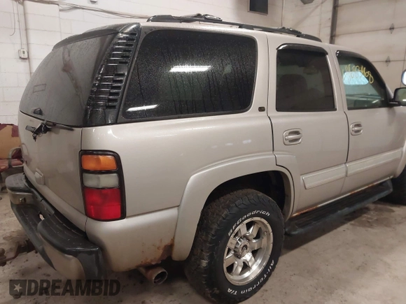 2006 Chevrolet Tahoe Z71 with VIN 1GNEK13T76R102290, listed as a IAAI auction lot 41683468 with 189,987 mi miles. Bid and sale history available at carsss.com. Image 4.