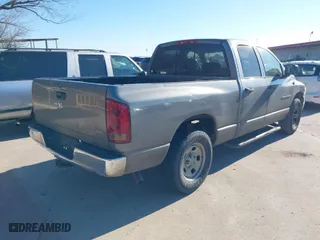 2005 Dodge Ram 1500 SLT with VIN 1D7HA18N75S198261, listed as a IAAI auction lot 41384415 with 257,516 mi miles. Bid and sale history available at carsss.com. Image 4.