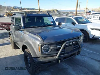 2023 Ford Bronco с VIN 1FMDE5CH4PLB60825, выставлен на аукционе IAAI как лот 41492285 с пробегом 10 017 миль миль и . История ставок и продаж доступна на DreamBid. Изображение 6.