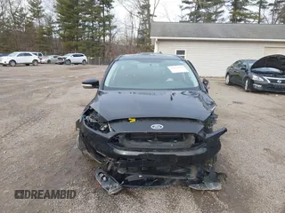 2015 Ford Focus SE with VIN 1FADP3K23FL373639, listed as a IAAI auction lot 41525834 with 62,170 mi miles. Bid and sale history available at carsss.com. Image 13.