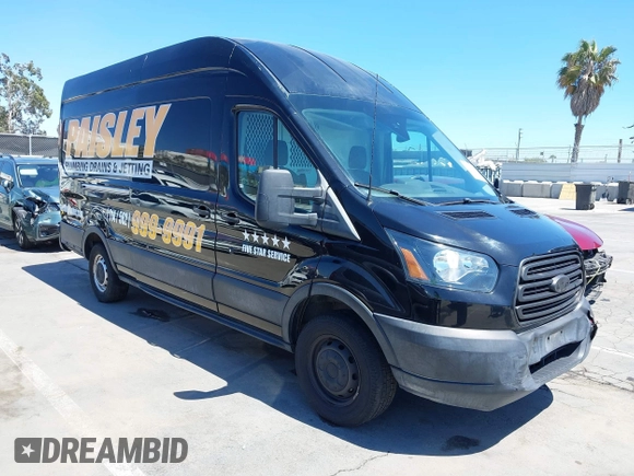 2019 Ford Transit z VIN 1FTBW3XM5KKA49493, wystawiony jako IAAI lot #42608570 z przebiegiem 40 120 mil mil oraz . Historia ofert i sprzedaży dostępna na DreamBid. Obrazek 1.