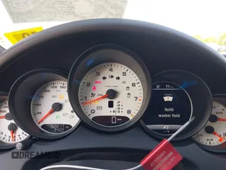 2018 Porsche Cayenne z VIN WP1AA2A27JKA02278, wystawiony jako IAAI lot #42161741 z przebiegiem 62 217 mil mil oraz . Historia ofert i sprzedaży dostępna na DreamBid. Obrazek 7.