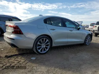 2021 Volvo S60 Momentum with VIN 7JR102FK3MG093796, listed as a Copart auction lot 71767603 with 41,759 mi miles. Bid and sale history available at carsss.com. Image 3.