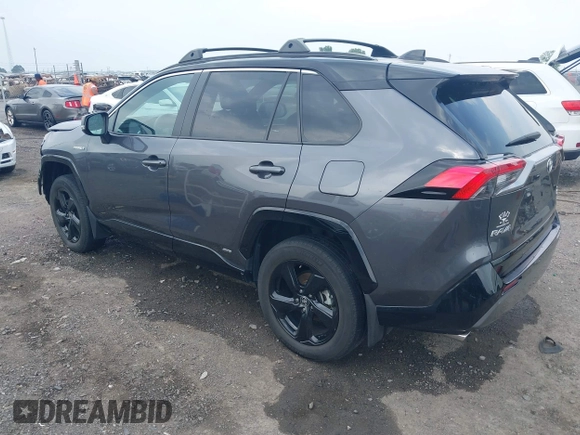 2021 Toyota RAV4 Hybrid XSE z VIN 4T3E6RFV7MU062914, wystawiony jako IAAI lot #42285928 z przebiegiem 46 639 mil mil oraz . Historia ofert i sprzedaży dostępna na DreamBid. Obrazek 3.