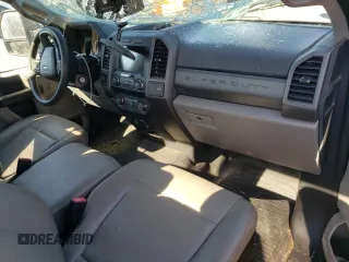 2020 Ford F-250 XL with VIN 1FTBF2B6XLEE98980, listed as a Copart auction lot 76969654 with 46,186 mi miles and Salvage title. Bid and sale history available at DreamBid. Image 8.