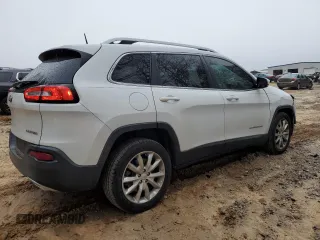 2017 Jeep Cherokee Limited with VIN 1C4PJLDS1HW626691, listed as a Copart auction lot 45802675 with 83,910 mi miles and Salvage Title. Bid and sale history available at carsss.com. Image 3.