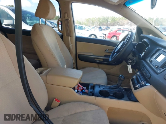 2016 Kia Sedona LX with VIN KNDMB5C14G6163836, listed as a IAAI auction lot 41578462 with 153,315 mi miles. Bid and sale history available at carsss.com. Image 5.