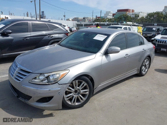 2012 Hyundai Genesis 5.0L with VIN KMHGC4DH4CU185501, listed as a IAAI auction lot 41939420 with 146,409 mi miles. Bid and sale history available at carsss.com. Image 2.