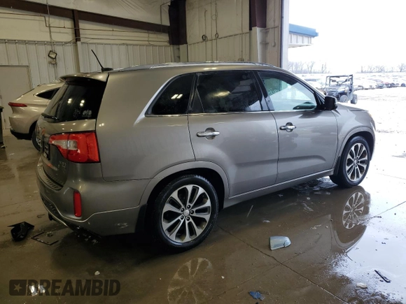 2014 Kia Sorento SX with VIN 5XYKW4A77EG492229, listed as a Copart auction lot 53852435 with 203,390 mi miles and Clean Title. Bid and sale history available at carsss.com. Image 3.