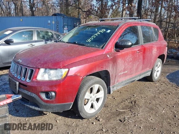 2013 Jeep Compass Latitude with VIN 1C4NJDEB3DD186328, listed as a IAAI auction lot 41357490 with 212,608 mi miles. Bid and sale history available at carsss.com. Image 2.