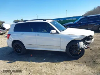2014 Mercedes-Benz GLK-Class GLK 250 BlueTEC with VIN WDCGG0EB5EG316507, listed as a IAAI auction lot 41341696 with 117,885 mi miles. Bid and sale history available at carsss.com. Image 13.