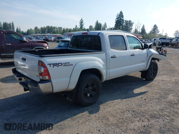 2015 Toyota Tacoma with VIN 3TMLU4EN5FM182720, listed as a IAAI auction lot 42555728 with 183,081 mi miles and . Bid and sale history available at DreamBid. Image 4.