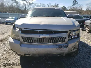 2009 Chevrolet Avalanche LT w/2LT with VIN 3GNFK22049G150416, listed as a Copart auction lot 87866225 with 186,505 mi miles and Salvage Title. Bid and sale history available at carsss.com. Image 5.