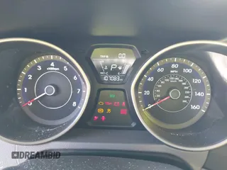 2015 Hyundai Elantra SE z VIN 5NPDH4AE8FH590181, wystawiony jako IAAI lot #42107147 z przebiegiem 107 083 mil mil oraz . Historia ofert i sprzedaży dostępna na DreamBid. Obrazek 7.