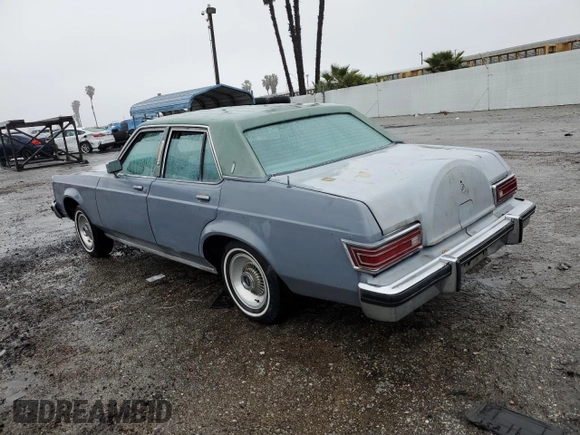 1977 Lincoln Continental with VIN 7W84F813150, listed as a Copart auction lot 45213895 with 91,794 mi miles and Salvage Title. Bid and sale history available at DreamBid. Image 2.