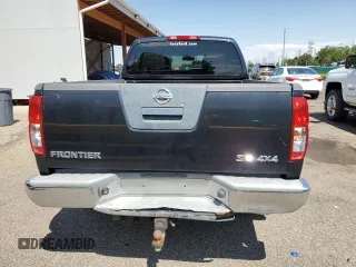 2007 Nissan Frontier SE z VIN 1N6AD09W47C447842, wystawiony jako Copart lot #62757575 z przebiegiem 113 926 mil mil oraz Czysty tytuł • Clean title. Historia ofert i sprzedaży dostępna na DreamBid. Obrazek 6.