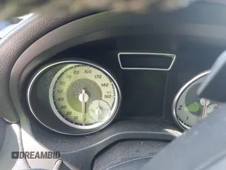 2014 Mercedes-Benz CLA 250 с VIN WDDSJ4EB4EN062413, выставлен на аукционе IAAI как лот 42537164 с пробегом Не указан миль и . История ставок и продаж доступна на DreamBid. Изображение 7.