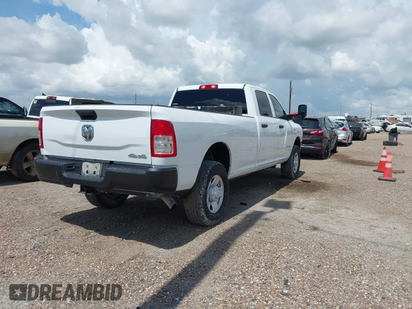 2022 Ram 2500 Tradesman with VIN 3C6UR5HJ4NG345415, listed as a IAAI auction lot 42565756 with 131,495 mi miles and . Bid and sale history available at DreamBid. Image 4.