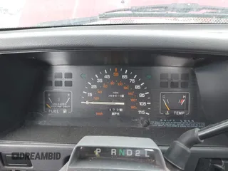 1994 Mitsubishi Mighty Max z VIN JA7LS21G0RP007773, wystawiony jako IAAI lot #41915117 z przebiegiem 68 410 mil mil oraz . Historia ofert i sprzedaży dostępna na DreamBid. Obrazek 7.
