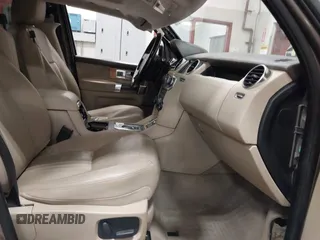 2015 Land Rover LR4 Lux with VIN SALAK2V66FA747024, listed as a IAAI auction lot 40163537 with 82,658 mi miles and . Bid and sale history available at DreamBid. Image 5.