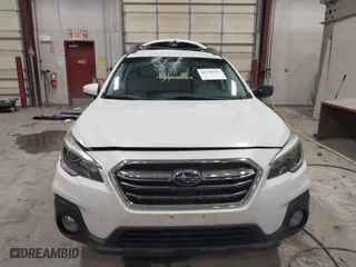 2018 Subaru Outback Premium with VIN 4S4BSACC4J3202317, listed as a IAAI auction lot 41140550 with 97,059 mi miles. Bid and sale history available at carsss.com. Image 13.