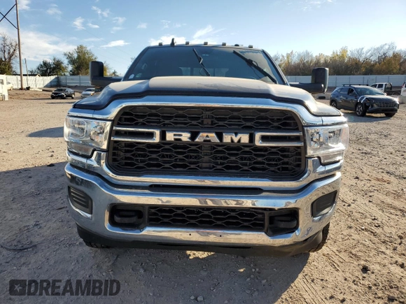 2021 Ram 2500 Tradesman with VIN 3C6UR5CL8MG630884, listed as a Copart auction lot 82829694 with 261,153 mi miles and Salvage Title. Bid and sale history available at carsss.com. Image 5.