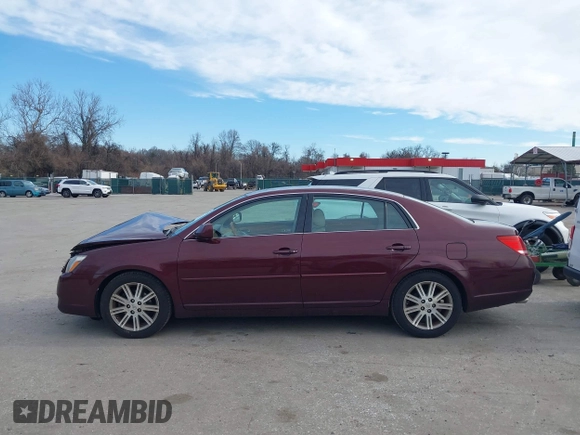 2007 Toyota Avalon XL with VIN 4T1BK36B37U173085, listed as a IAAI auction lot 41748541 with 164,021 mi miles. Bid and sale history available at carsss.com. Image 15.