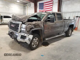 2015 GMC Sierra 2500HD SLE with VIN 1GT22YE85FZ136144, listed as a Copart auction lot 59373905 with 142,999 mi miles and Clean title. Bid and sale history available at DreamBid. Image 1.