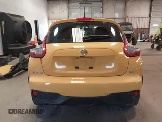2015 Nissan Juke SV with VIN JN8AF5MR6FT509241, listed as a IAAI auction lot 41580123 with 92,743 mi miles. Bid and sale history available at carsss.com. Image 15.