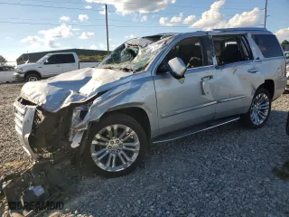 2019 Cadillac Escalade Luxury with VIN 1GYS3BKJ7KR188056, listed as a Copart auction lot 74246114 with 147,905 mi miles and Salvage Title. Bid and sale history available at carsss.com. Image 1.