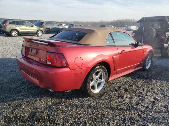2004 Ford Mustang GT Deluxe z VIN 1FAFP45X84F202273, wystawiony jako Copart lot #49406785 z przebiegiem 92 424 mil mil oraz Szkody całkowita. Historia ofert i sprzedaży dostępna na DreamBid. Obrazek 3.
