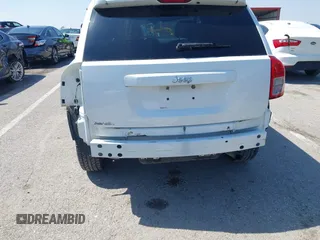 2011 Jeep Compass Latitude with VIN 1J4NT1FB2BD236439, listed as a IAAI auction lot 41935842 with 164,893 mi miles. Bid and sale history available at carsss.com. Image 6.