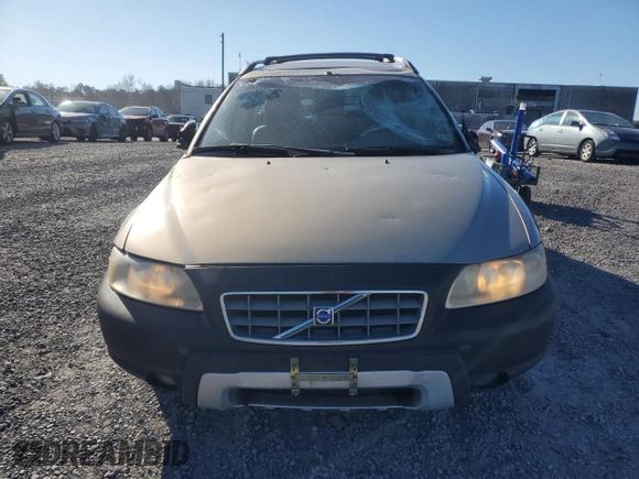 2005 Volvo XC70 with VIN YV1SZ592451180787, listed as a Copart auction lot 81856974 with 220,788 mi miles and Clean Title. Bid and sale history available at DreamBid. Image 5.