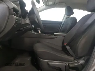 2024 Nissan Sentra S z VIN 3N1AB8BV5RY353989, wystawiony jako Copart lot #61553555 z przebiegiem 22 665 mil mil oraz Szkoda całkowita • Salvage title. Historia ofert i sprzedaży dostępna na DreamBid. Obrazek 7.