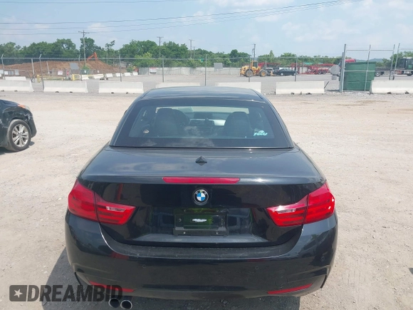 2015 BMW 4 Series 428i z VIN WBA3V5C59FP752716, wystawiony jako IAAI lot #42397899 z przebiegiem 73 122 mil mil oraz . Historia ofert i sprzedaży dostępna na DreamBid. Obrazek 16.