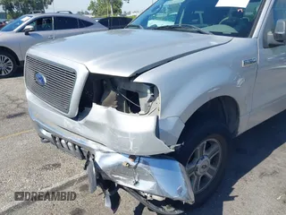 2006 Ford F-150 XLT с VIN 1FTRW14W76KD37739, выставлен на аукционе IAAI как лот 42706614 с пробегом 325 028 миль миль и . История ставок и продаж доступна на DreamBid. Изображение 6.