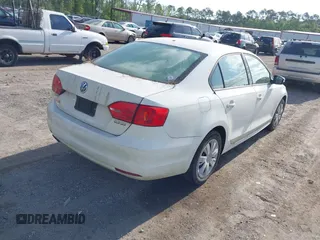 2012 Volkswagen Jetta Sedan SE w/Convenience & Sunroof with VIN 3VWDX7AJ8CM019794, listed as a IAAI auction lot 42124391 with 1 mi miles. Bid and sale history available at carsss.com. Image 4.