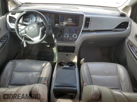 2015 Toyota Sienna XLE with VIN 5TDYK3DC7FS611488, listed as a Copart auction lot 45580075 with 193,344 mi miles and Salvage Title. Bid and sale history available at DreamBid. Image 8.