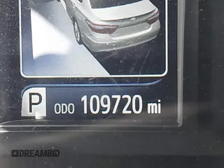 2015 Toyota Camry XLE z VIN 4T1BF1FK7FU880178, wystawiony jako IAAI lot #42537785 z przebiegiem 109 720 mil mil oraz . Historia ofert i sprzedaży dostępna na DreamBid. Obrazek 15.