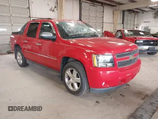 2010 Chevrolet Avalanche LTZ with VIN 3GNVKGE03AG230332, listed as a IAAI auction lot 41756864 with 108,514 mi miles. Bid and sale history available at carsss.com. Image 1.