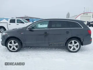 2014 Audi Q7 S line Prestige with VIN WA1DGAFE7ED003414, listed as a IAAI auction lot 41425048 with 91,664 mi miles and . Bid and sale history available at DreamBid. Image 14.