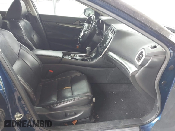 2020 Nissan Maxima SL with VIN 1N4AA6DV5LC364322, listed as a IAAI auction lot 41626097 with 81,258 mi miles and . Bid and sale history available at DreamBid. Image 5.