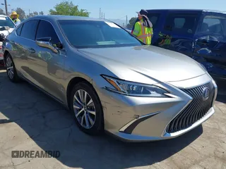2021 Lexus ES 300h with VIN 58ACA1C1XMU007576, listed as a IAAI auction lot 42302934 with 24,614 mi miles and . Bid and sale history available at DreamBid. Image 1.