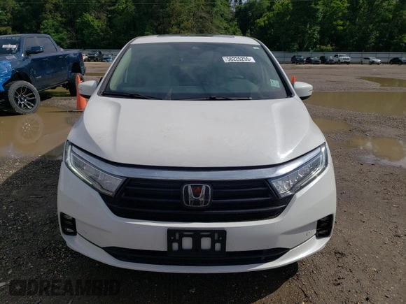 2024 Honda Odyssey Touring with VIN 5FNRL6H84RB024909, listed as a Copart auction lot 56226255 with 11,094 mi miles and Salvage title. Bid and sale history available at DreamBid. Image 5.